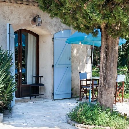 Bed and Breakfast Le Mas Shabanou Roquefort-les-Pins Exterior foto