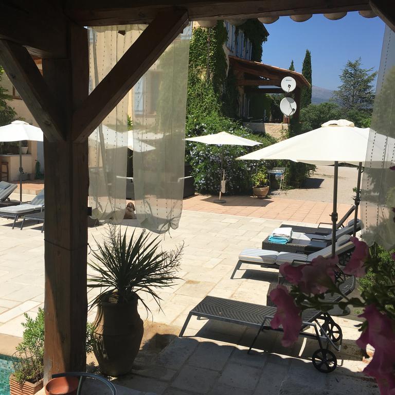 Bed and Breakfast Le Mas Shabanou Roquefort-les-Pins Exterior foto