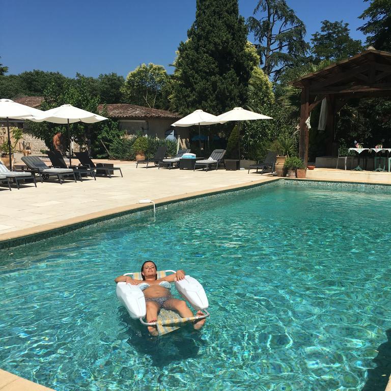 Bed and Breakfast Le Mas Shabanou Roquefort-les-Pins Exterior foto
