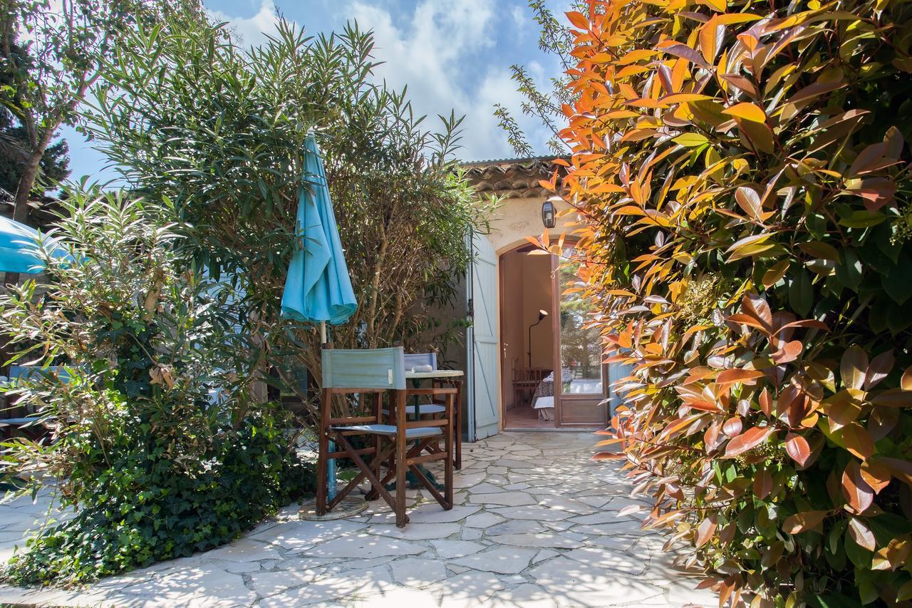 Bed and Breakfast Le Mas Shabanou Roquefort-les-Pins Exterior foto