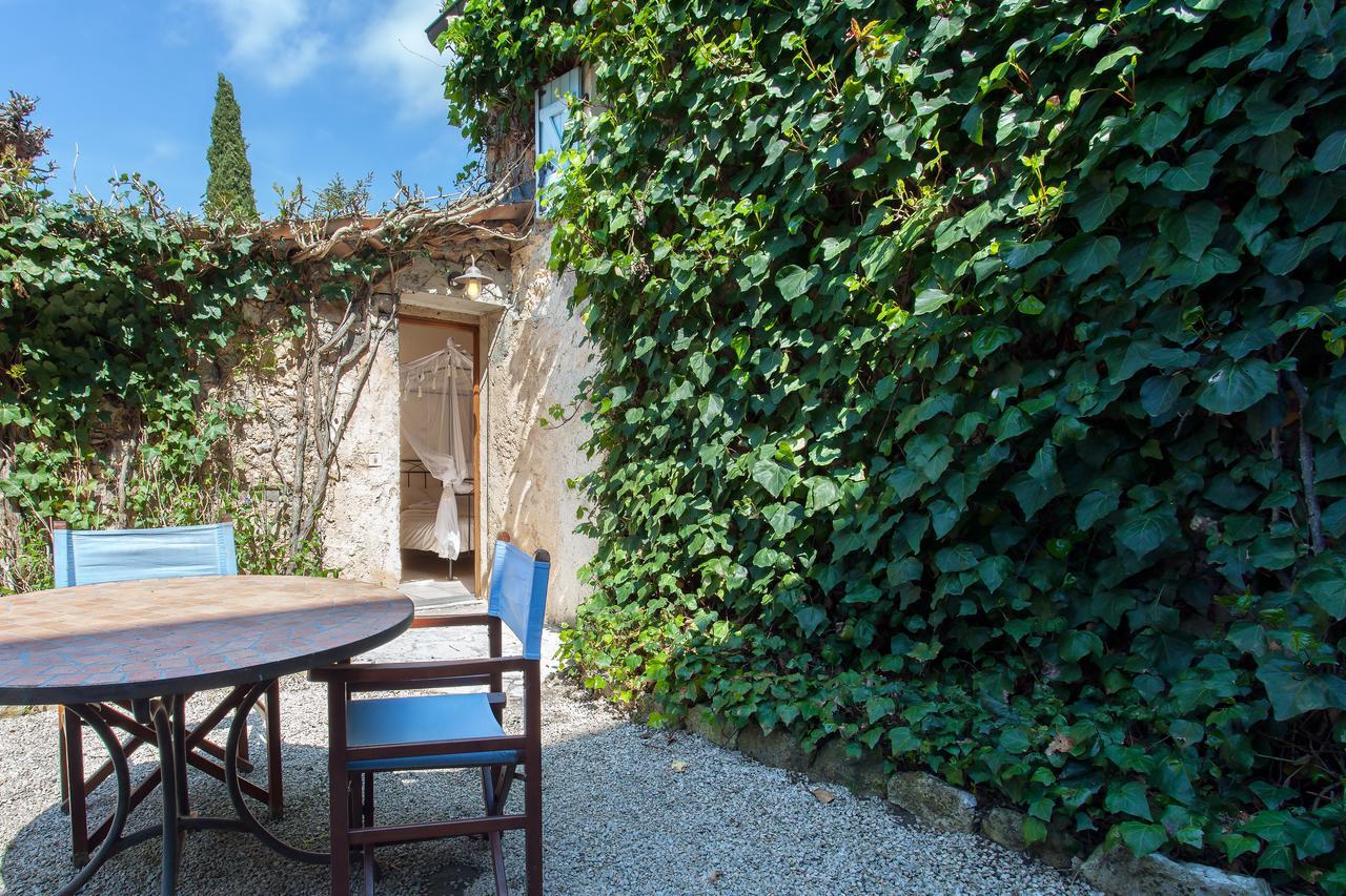 Bed and Breakfast Le Mas Shabanou Roquefort-les-Pins Exterior foto